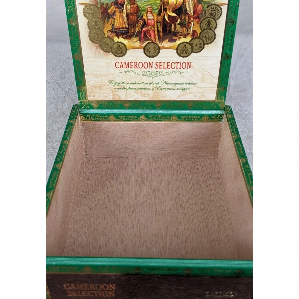 New World Cameroon Select Empty‎ Box Storage Man Cave Jewelry Trinket